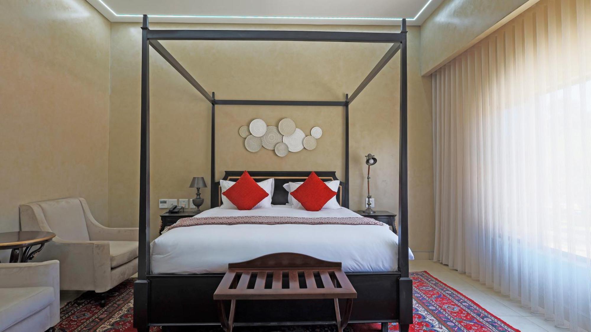 Qurtuba Hotel And Spa Sandown エクステリア 写真